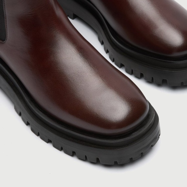 Dana Tall Chelsea Boot Brown